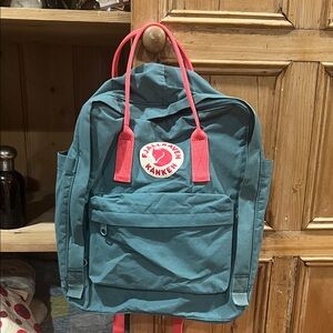 Fjallraven Kanken Mini Backpack